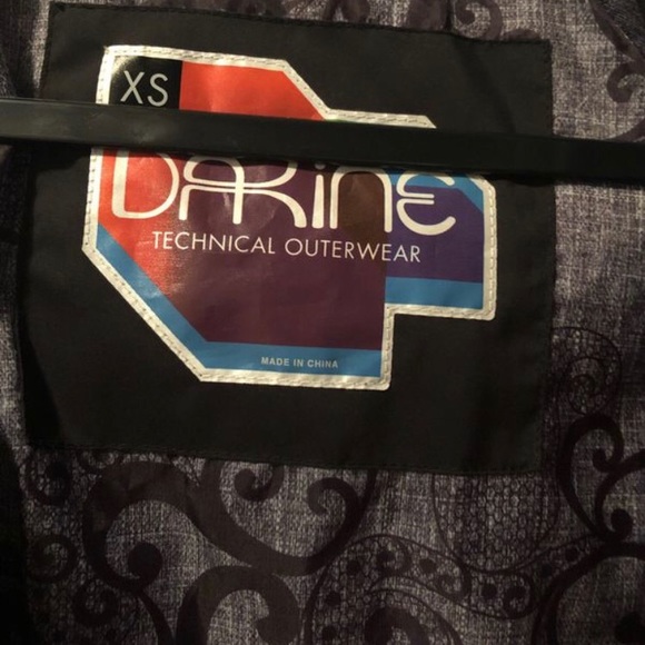 Snowboarding jacket - Picture 2 of 5